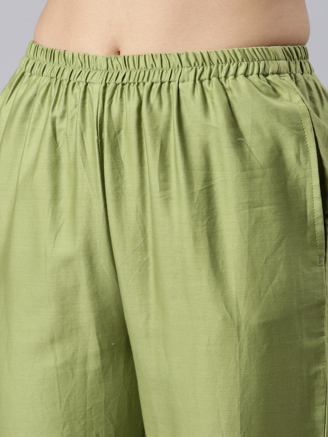 Neerus Green linen printed kurta set - detail view 3