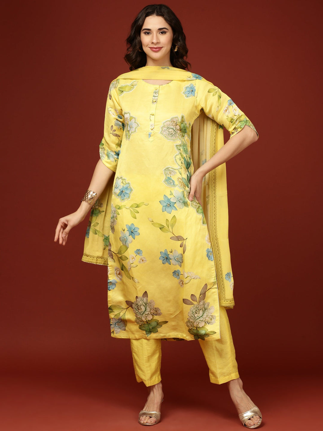 Neerus Yellow viscose printed suit set - front view