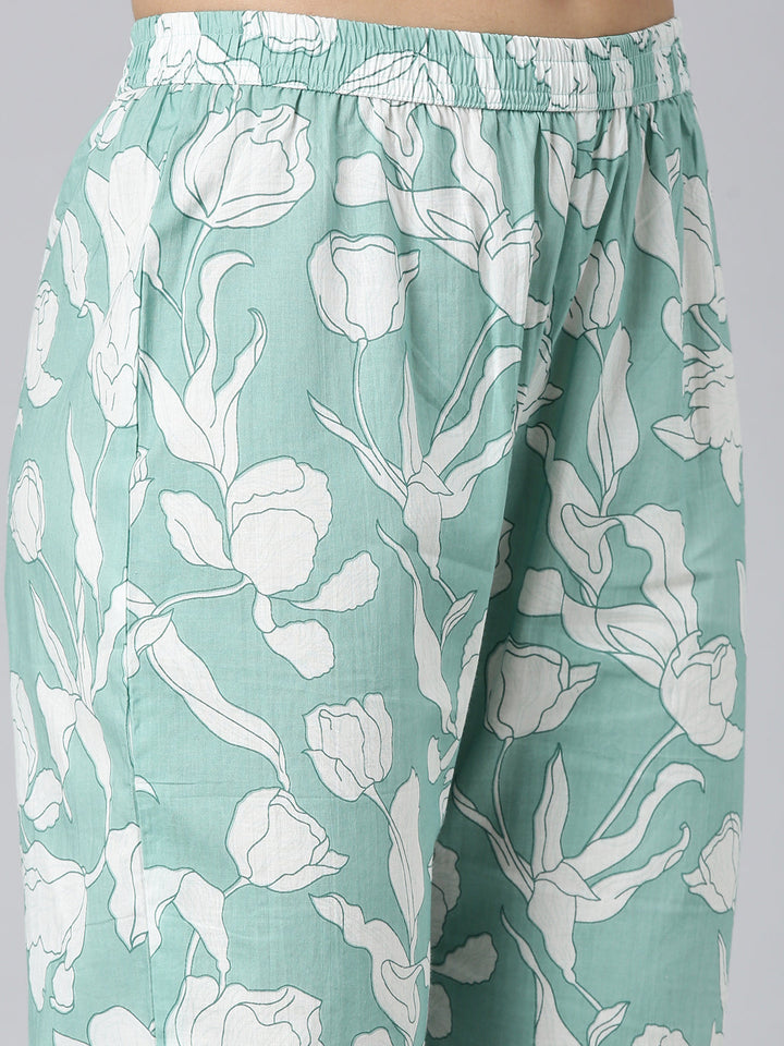 Neerus Green Casual Printed Curved Kurta and Trousers