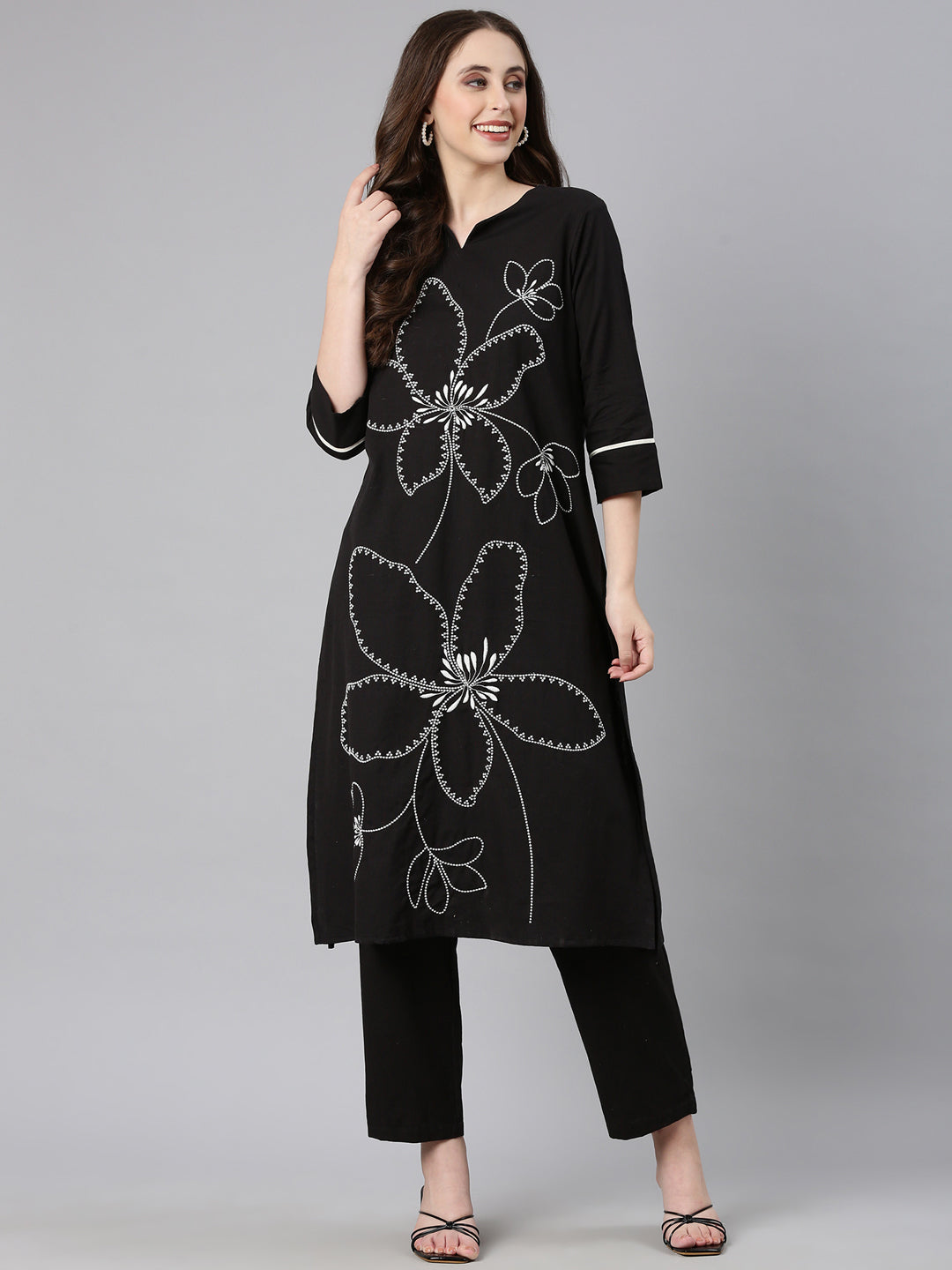 Neerus Black cotton embroidered kurta set - detail view 2