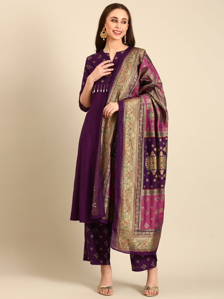 Neerus Purple muslin printed suit set with Banarasi dupatta - detail view 2