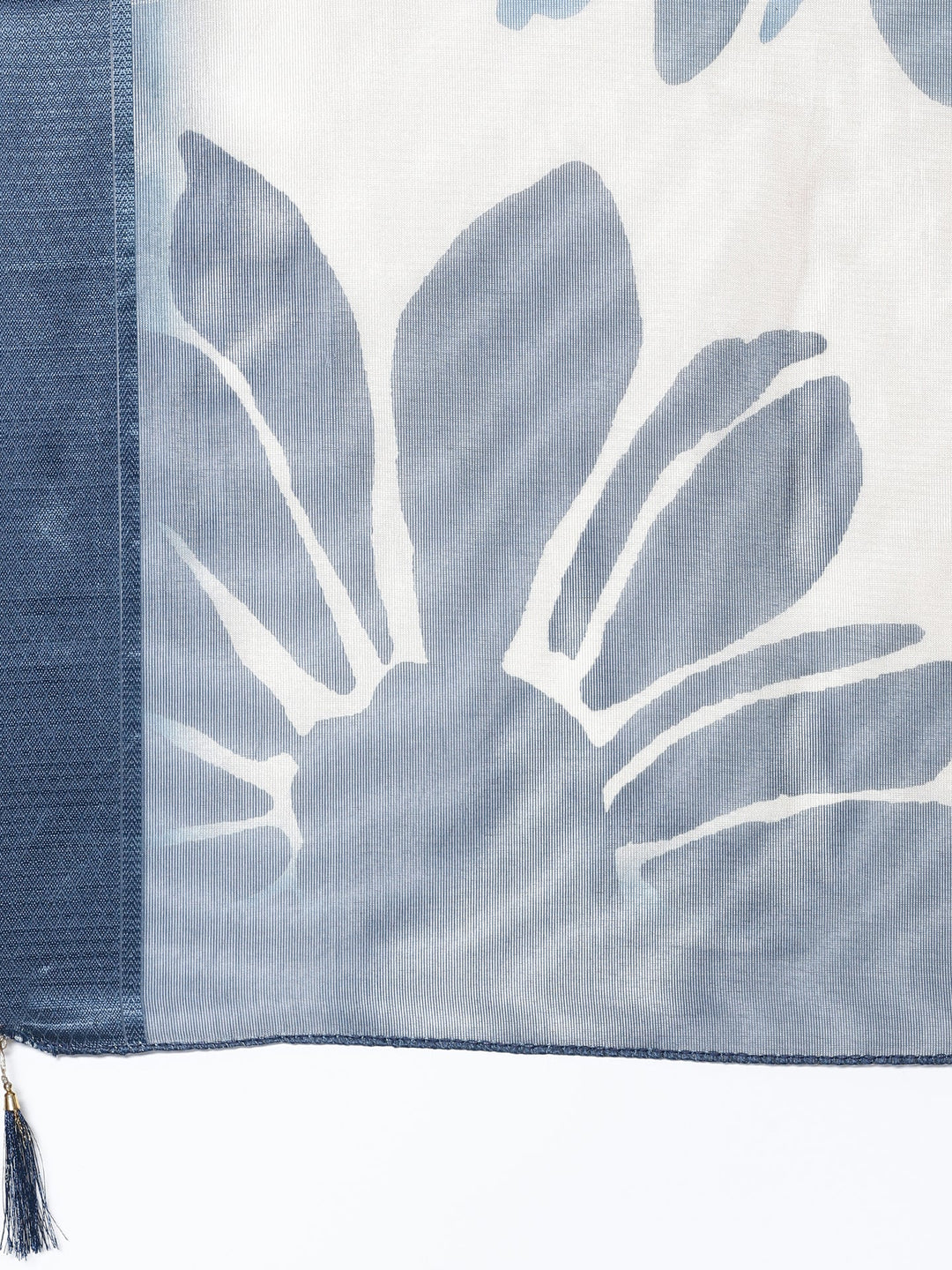 Neerus Blue Muslin Embroidered Suit Set - detail view 4