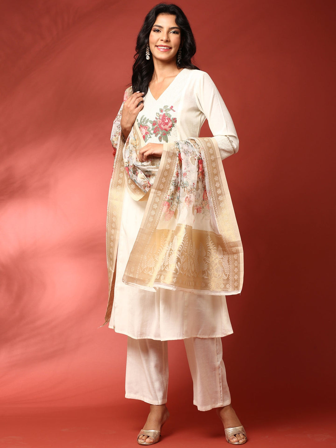 Neerus Beige linen thread embroidered suit set - detail view 2