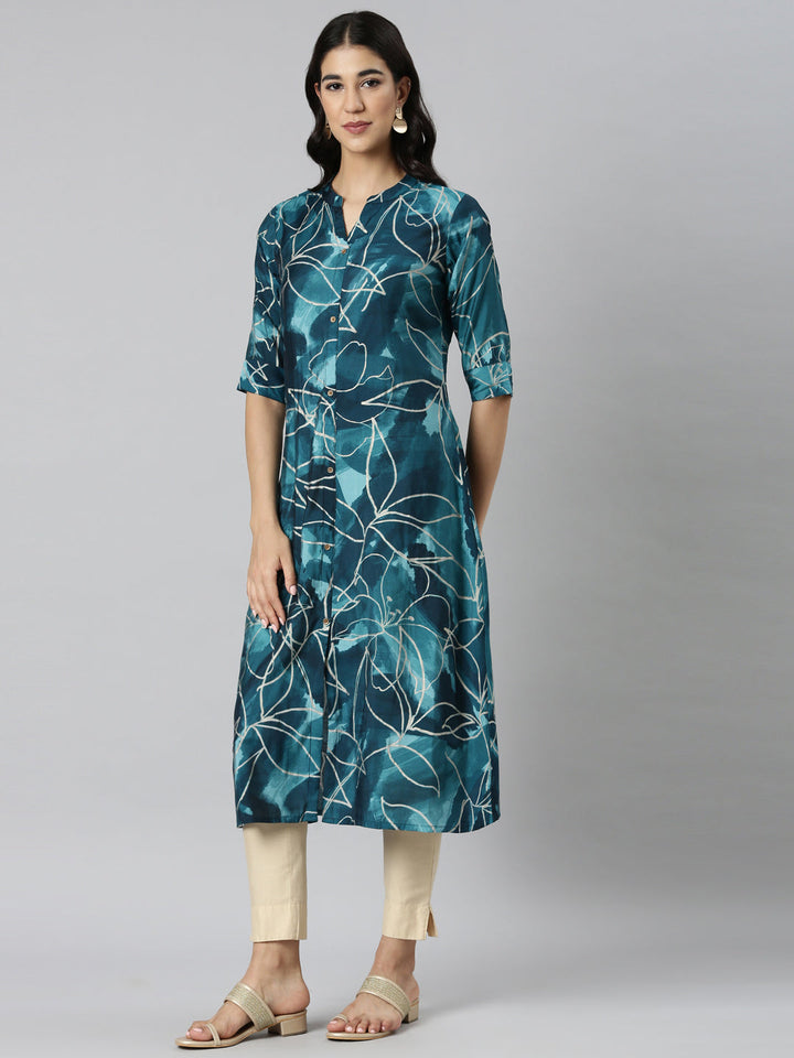 Neerus Blue Casual Floral Straight Kurtas