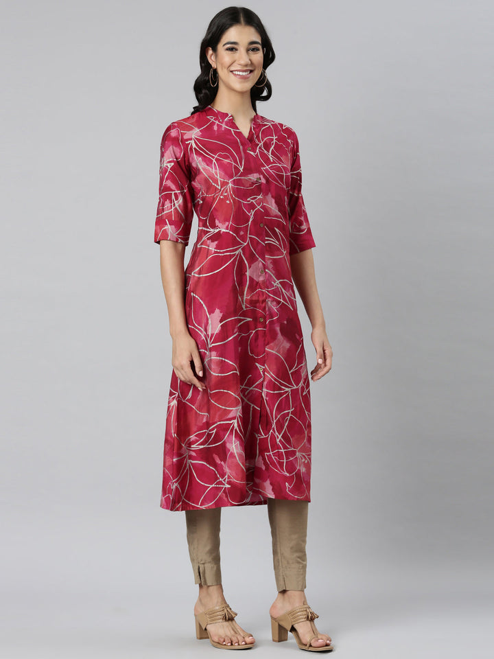 Neerus Purple Casual Floral Straight Kurtas