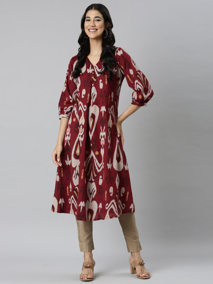 Neerus Maroon printed quirky straight kurti - detail view 3