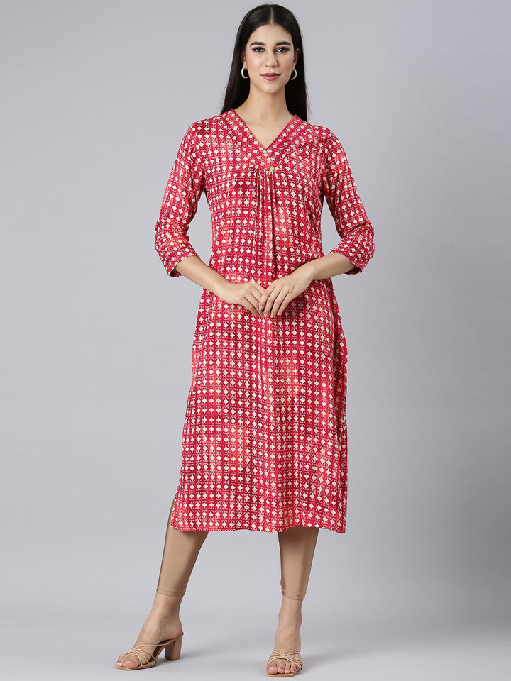 Neerus Red Casual Solid Straight Kurtas