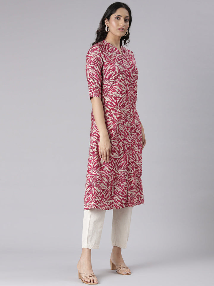 Neerus Mauve Casual Floral Straight Kurtas