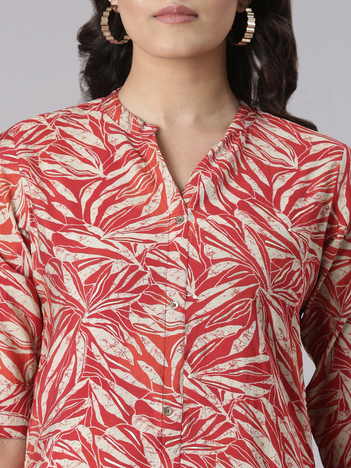 Neerus Red Casual Floral Straight Kurtas