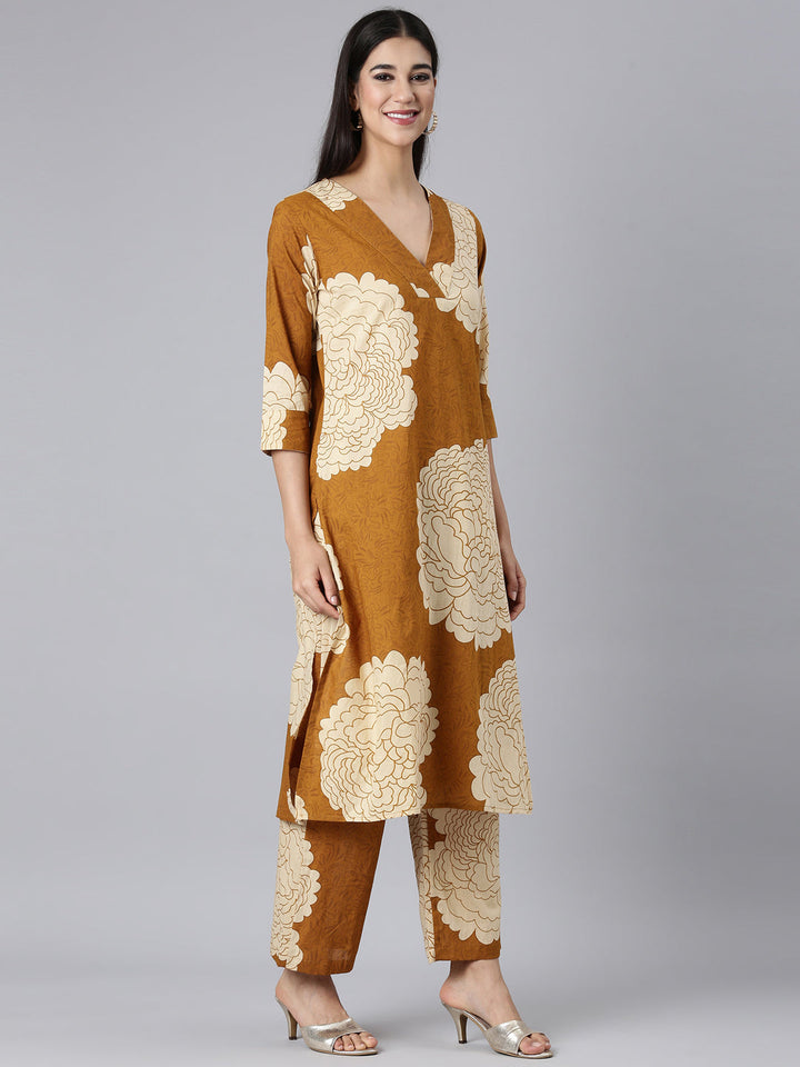 Neerus Mustard Printed Straight Kurta and Trousers