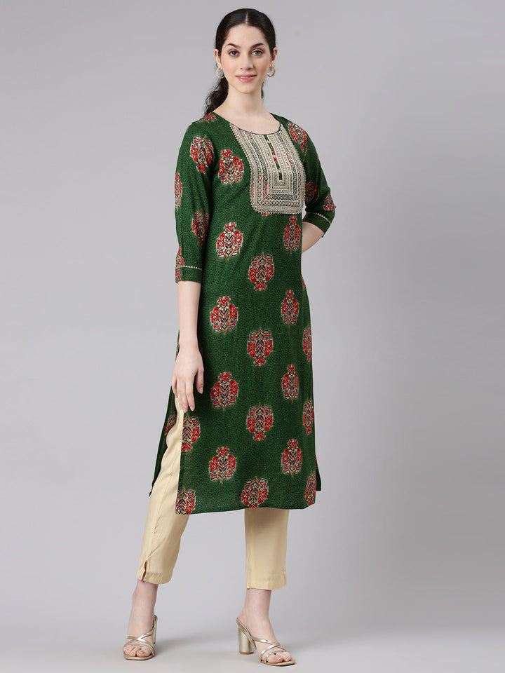 Neerus Green rayon printed straight kurta - back view