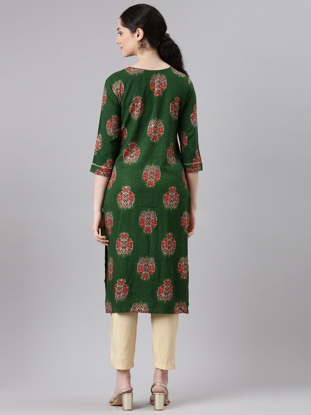 Neerus Green rayon printed straight kurta - side view