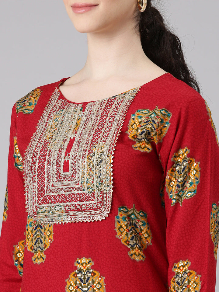 Neerus Red rayon printed straight kurta - detail view 1