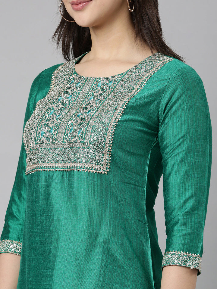 Neerus Green solid straight kurti by Neerus - detail view 1