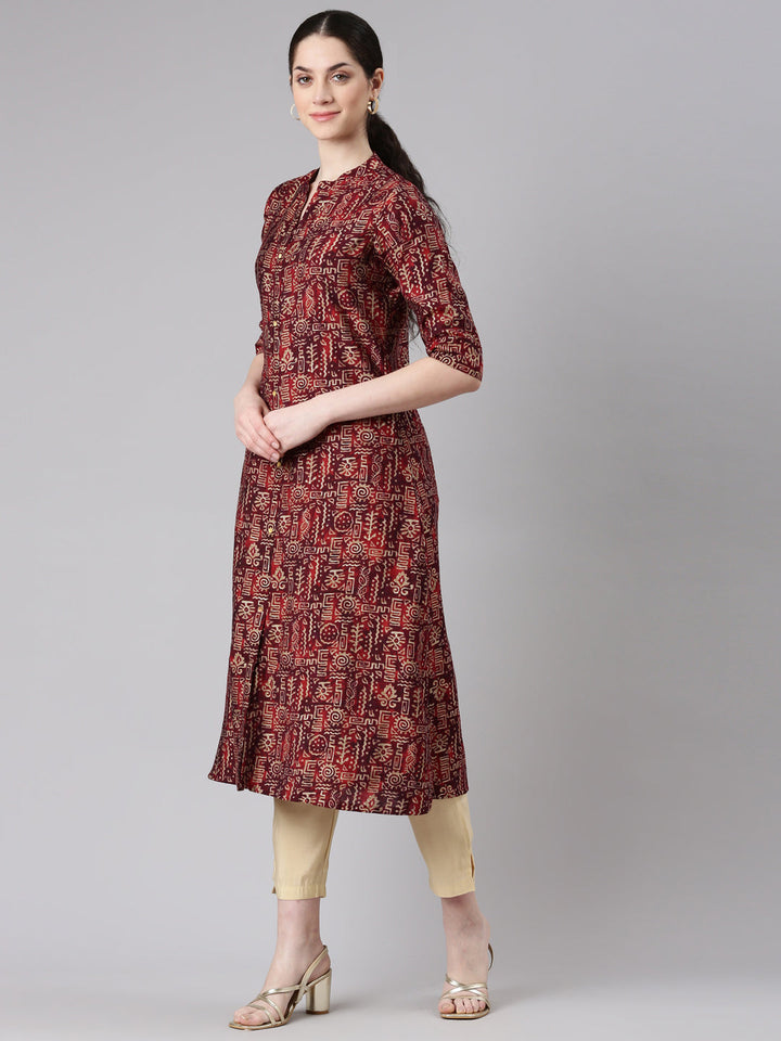 Neerus Maroon printed straight kurta ethnic tribal - back view