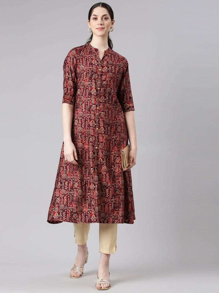 Neerus Maroon printed straight kurta ethnic tribal - detail view 2