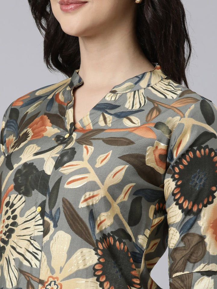 Neerus Grey floral printed straight kurti - detail view 1