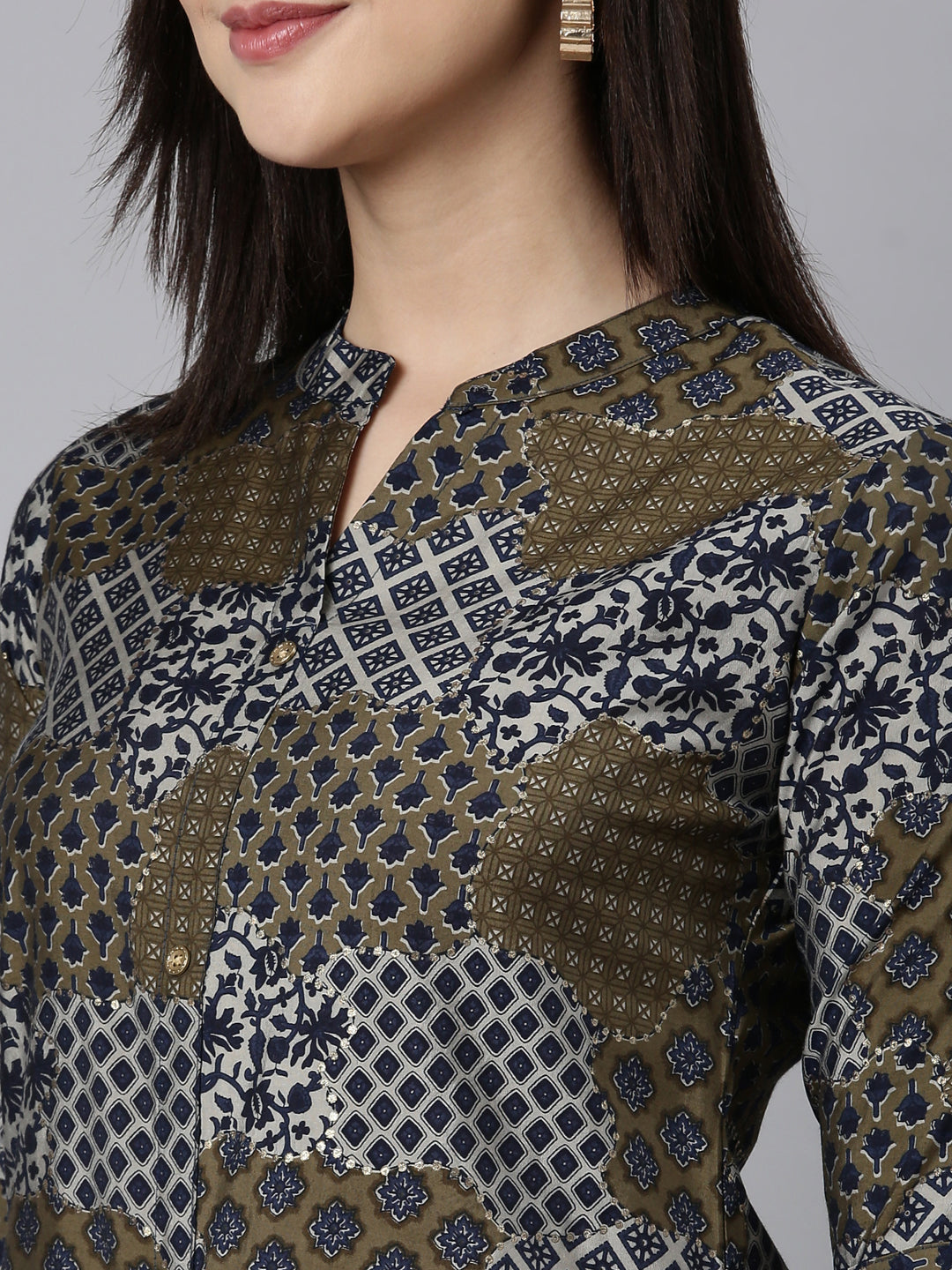 Neerus Blue geometric printed straight kurti - detail view 1