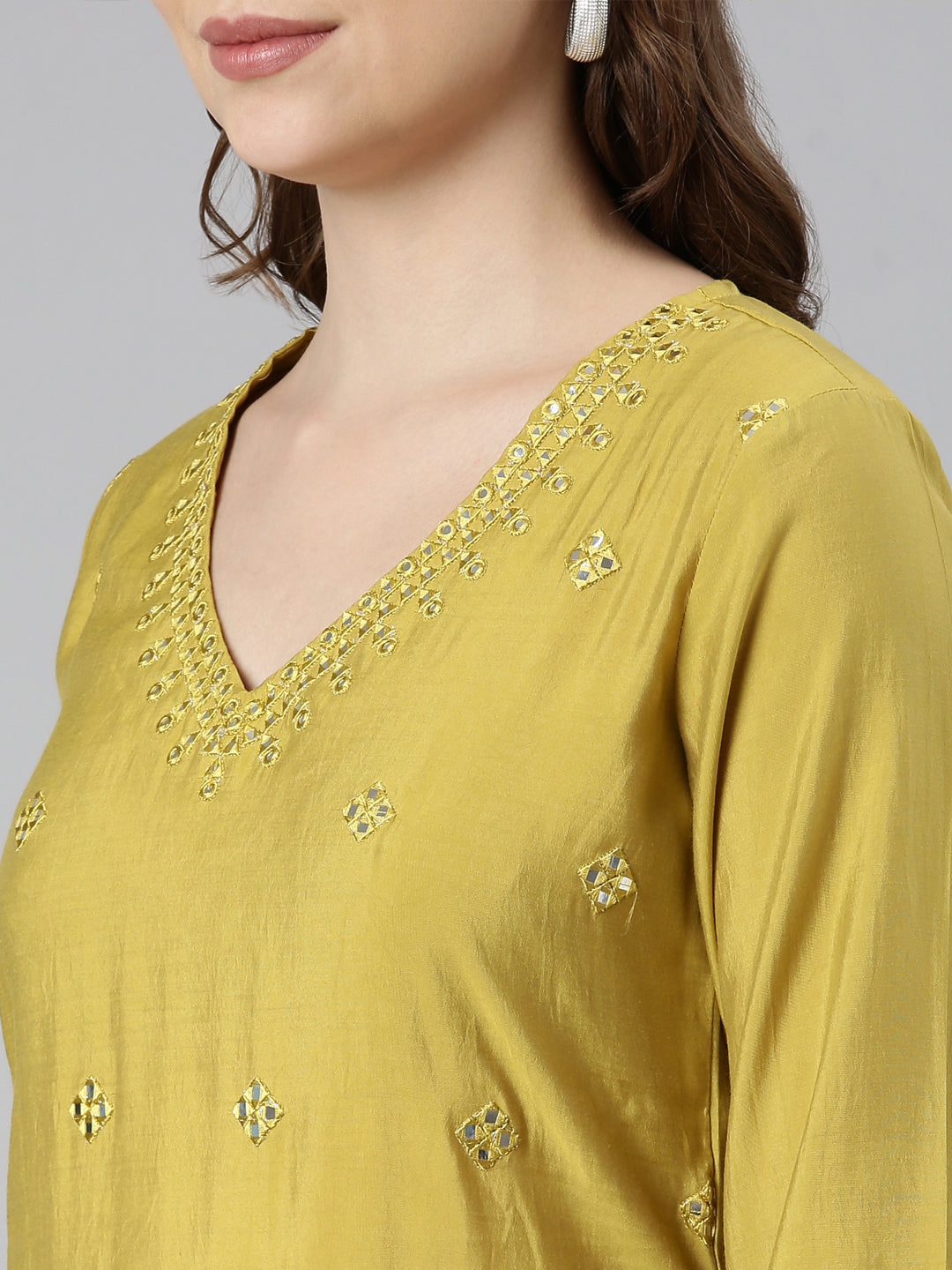 Neerus Green Rayon Embellished Straight Kurti - detail view 2