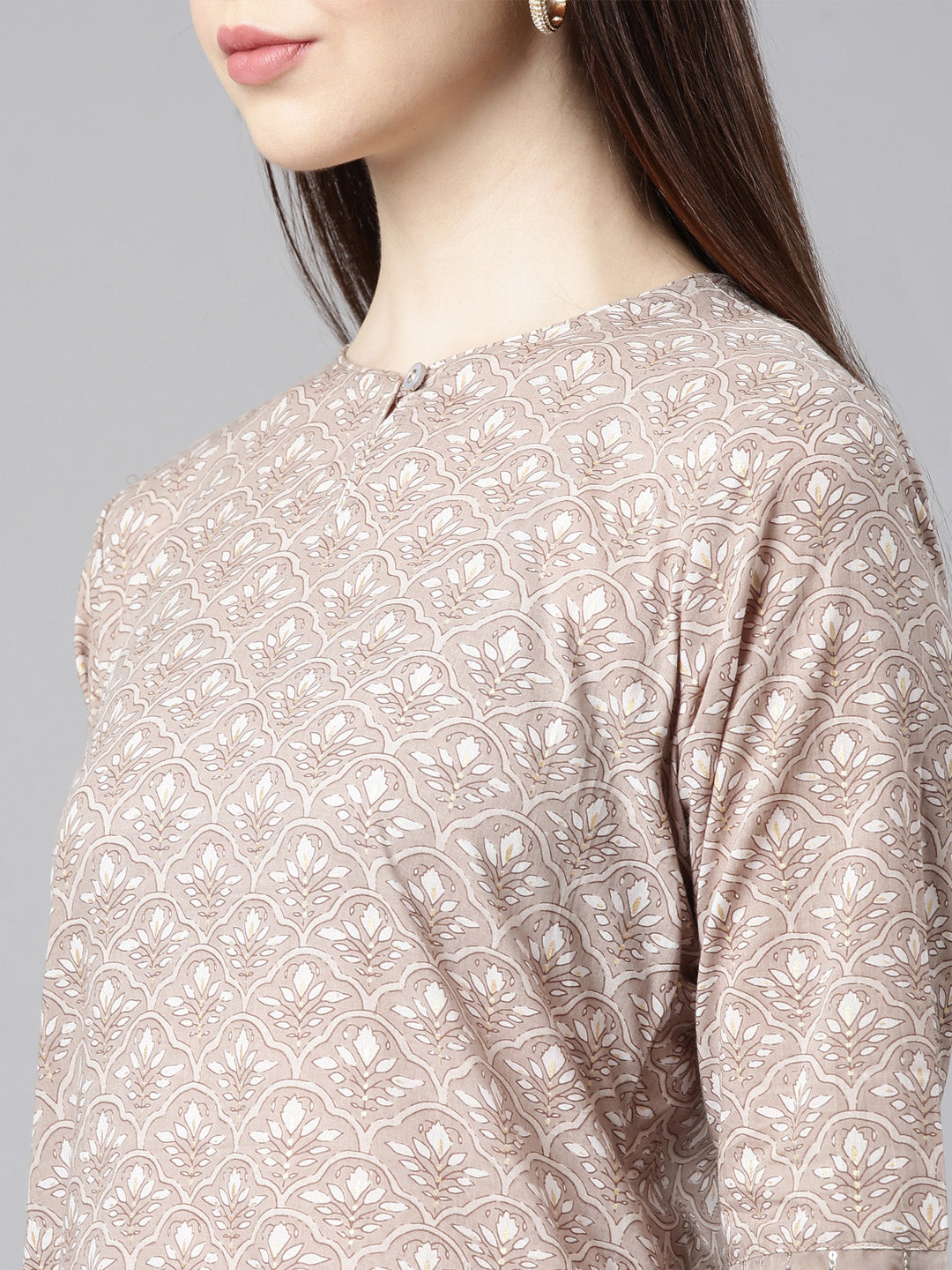 Neerus Brown printed floral straight kurta - detail view 2