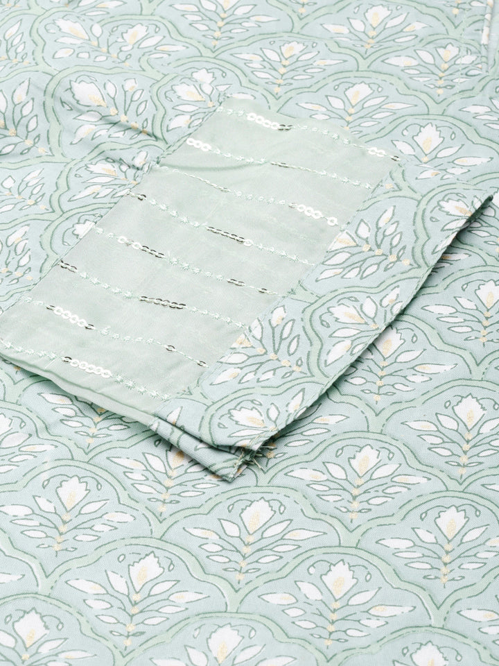 Neerus Green cotton printed straight kurta - detail view 4