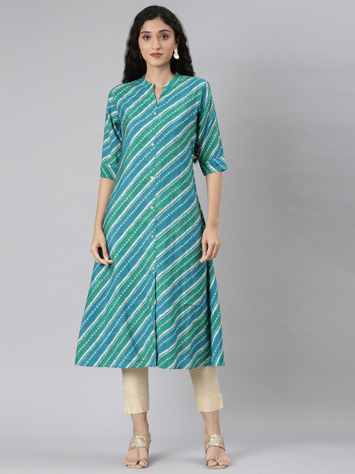 Neerus Green modal printed straight kurta - front view