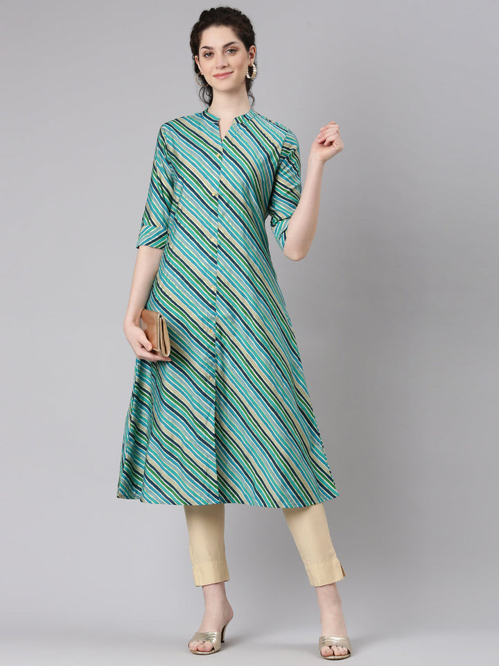 Neerus Green cotton straight kurti - detail view 2