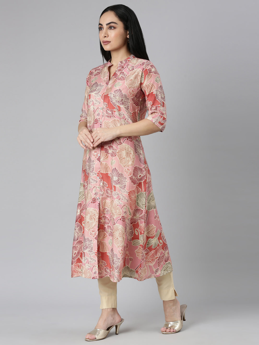 Neerus Pink floral printed straight kurta - back view