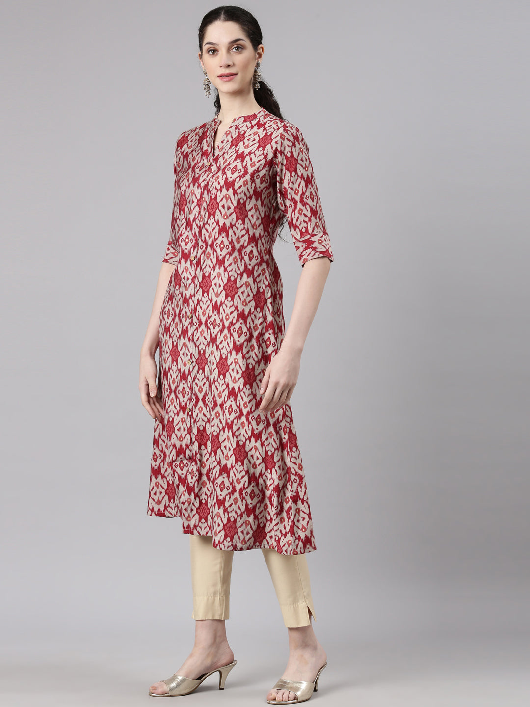 Neerus Maroon modal printed straight kurti - back view
