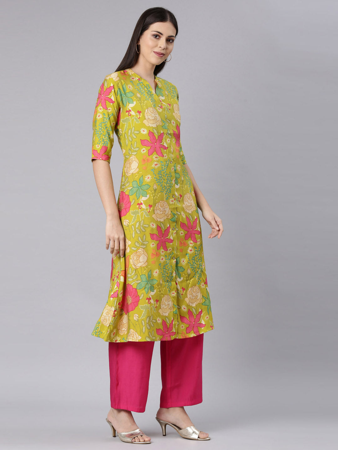 Neerus Green muslin printed straight kurta - side view