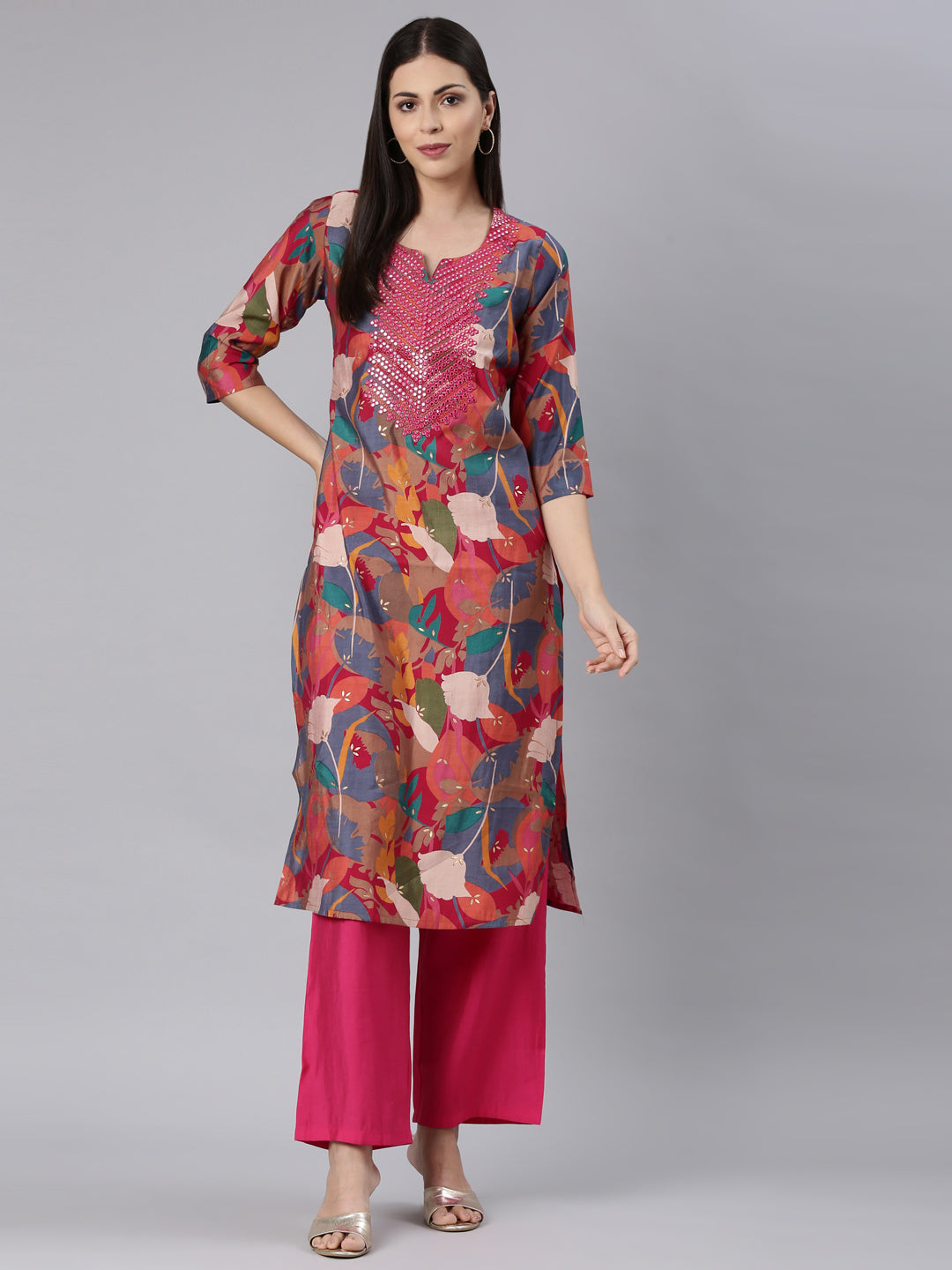 Neerus Red modal printed floral straight kurta - detail view 3