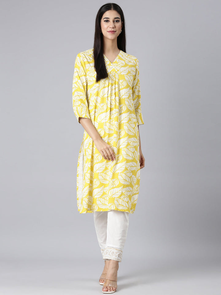 Neerus Yellow Casual Floral Straight Kurtas