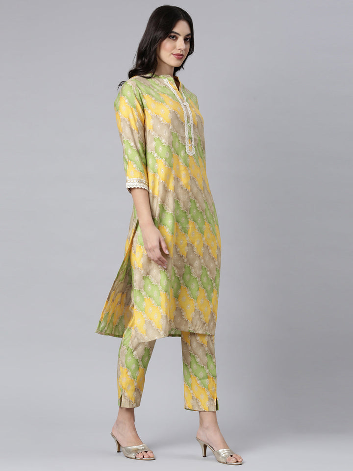 Neerus Yellow muslin printed kurta set - back view