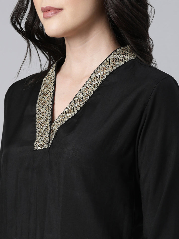 Neerus Black shantoon solid straight suit set - detail view 1
