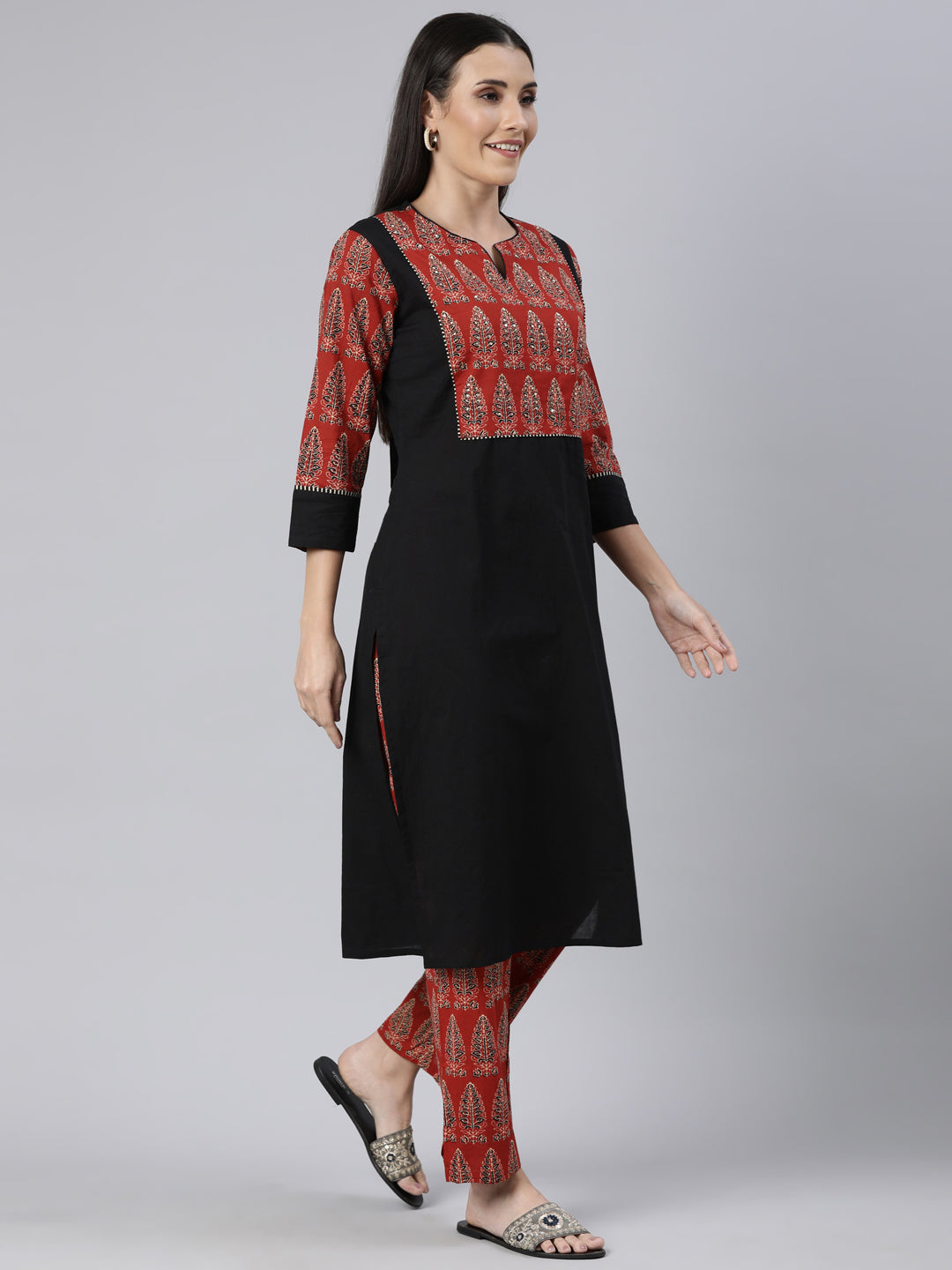 Neerus Black solid straight suit set kurta trouser dupatta - back view
