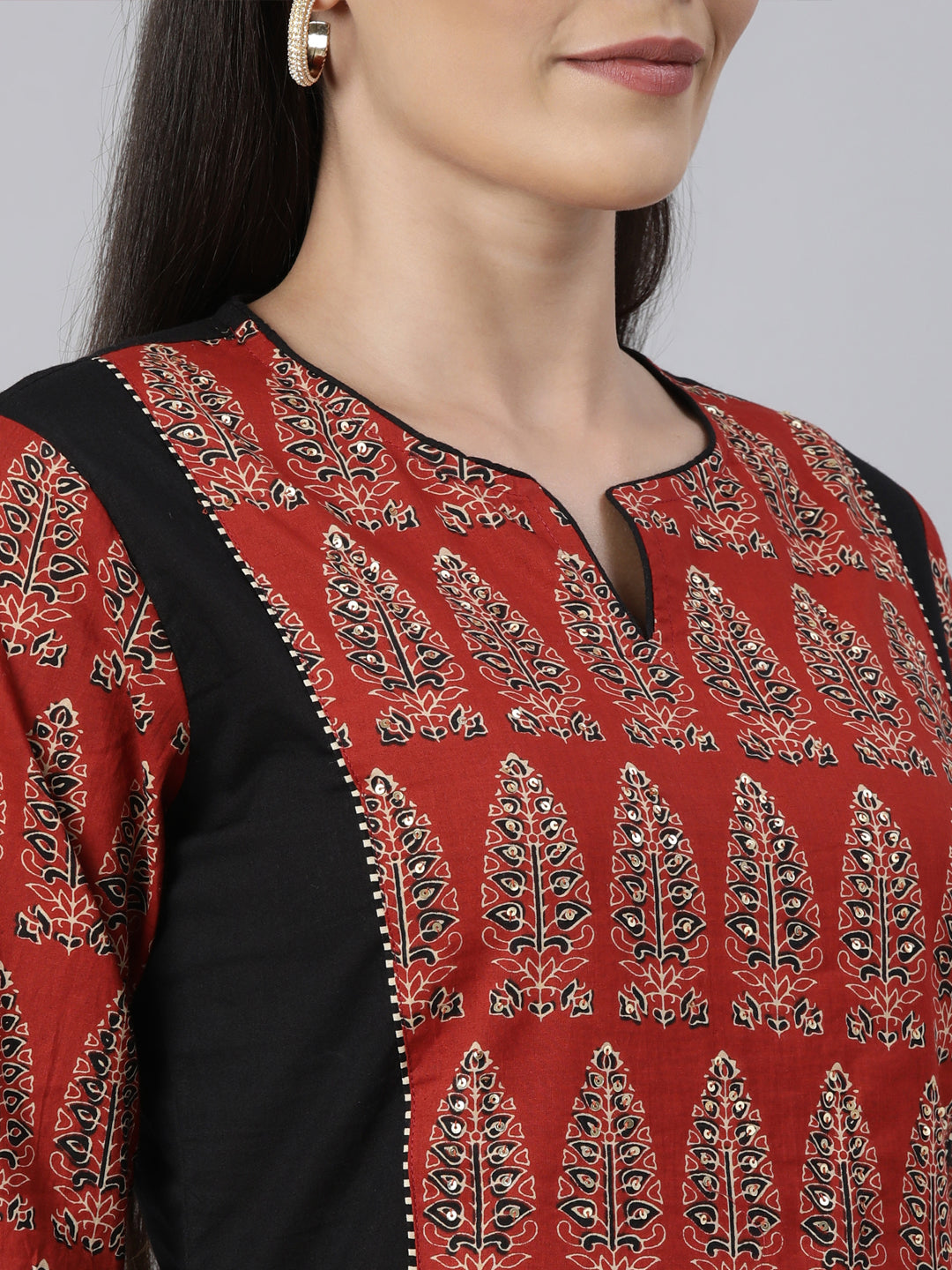 Neerus Black solid straight suit set kurta trouser dupatta - detail view 1