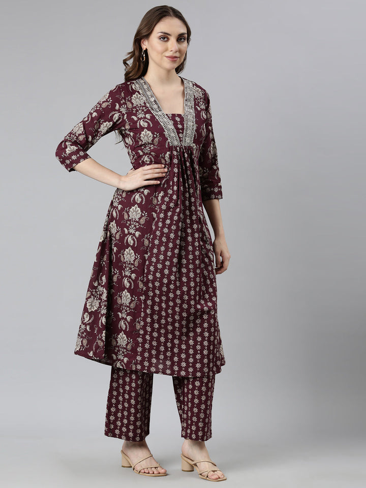 Neerus Purple printed floral straight suit set - back view