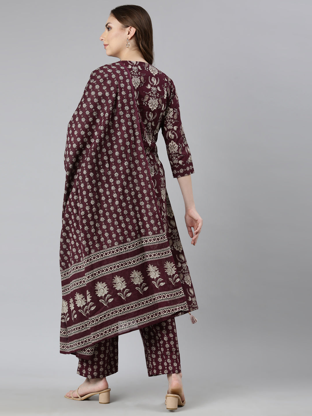 Neerus Purple printed floral straight suit set - side view