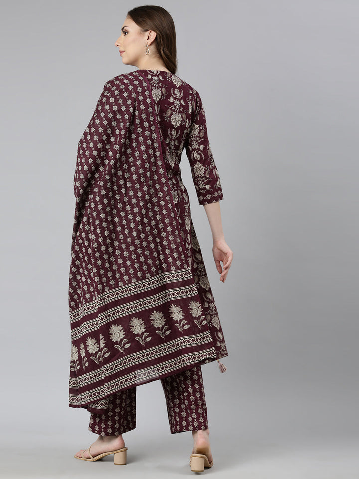Neerus Purple printed floral straight suit set - side view