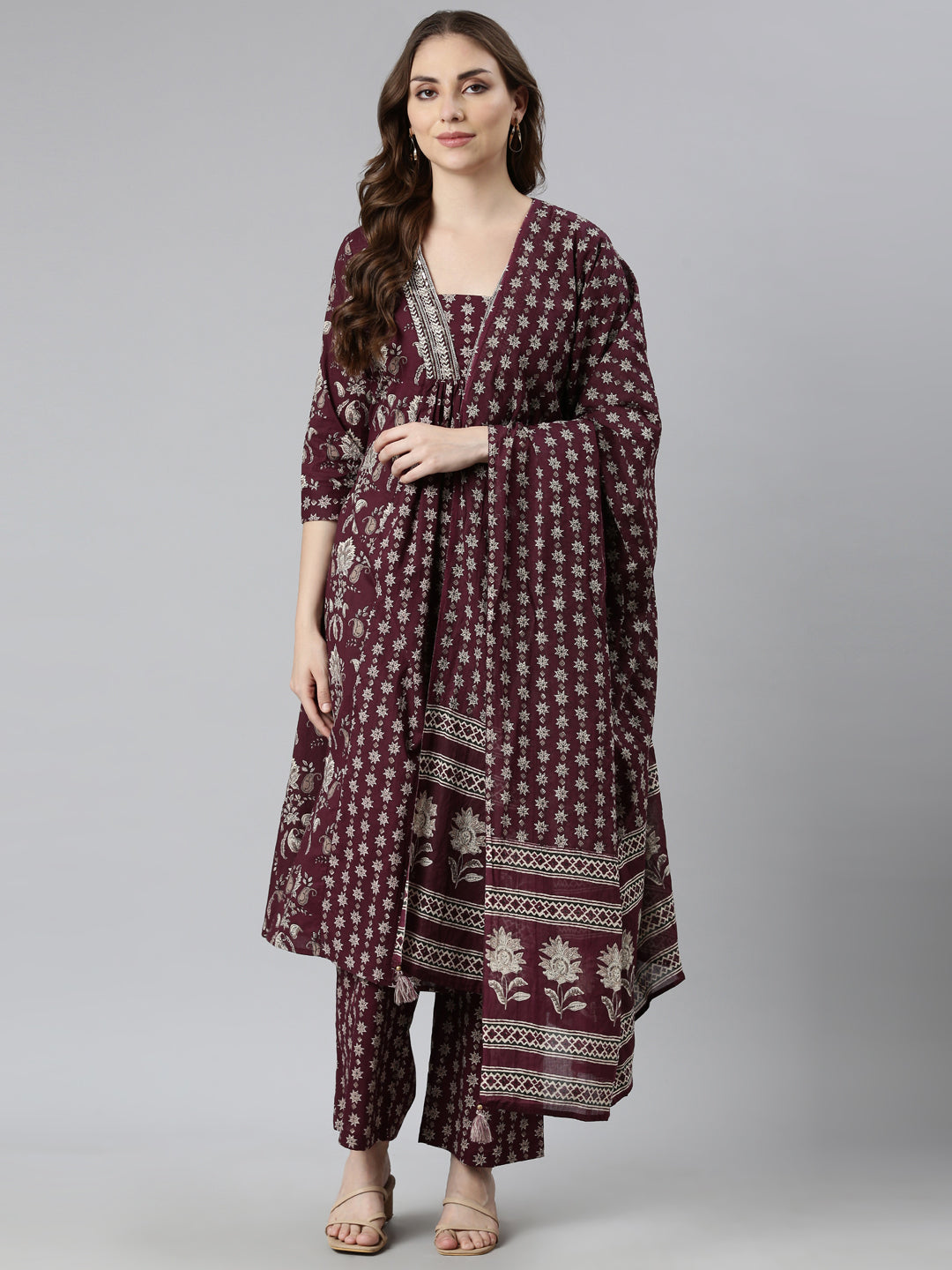 Neerus Purple printed floral straight suit set - detail view 1