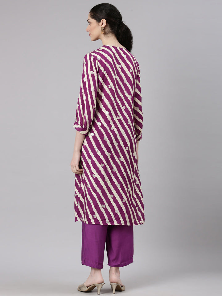 Neerus Purple muslin printed kurta set - detail view 1