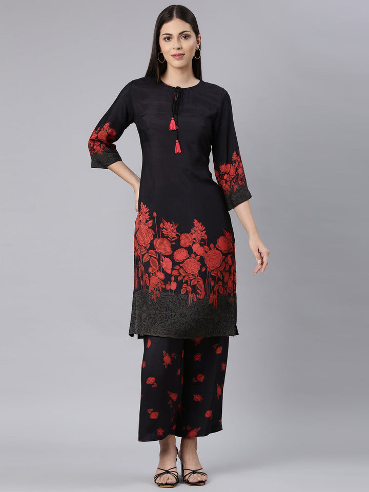 Neerus Black muslin printed kurta set - front view