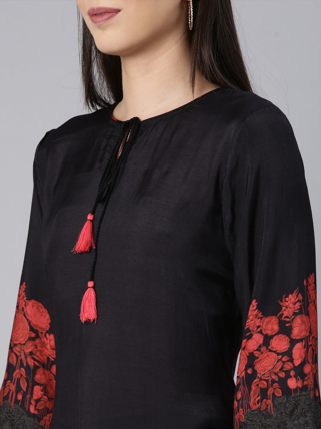 Neerus Black muslin printed kurta set - detail view 2