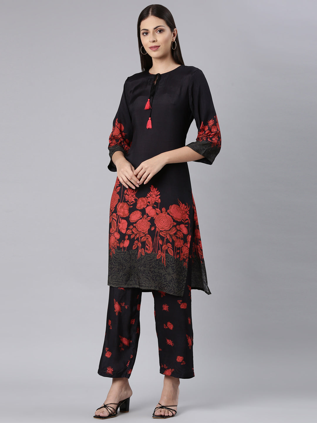 Neerus Black muslin printed kurta set - back view