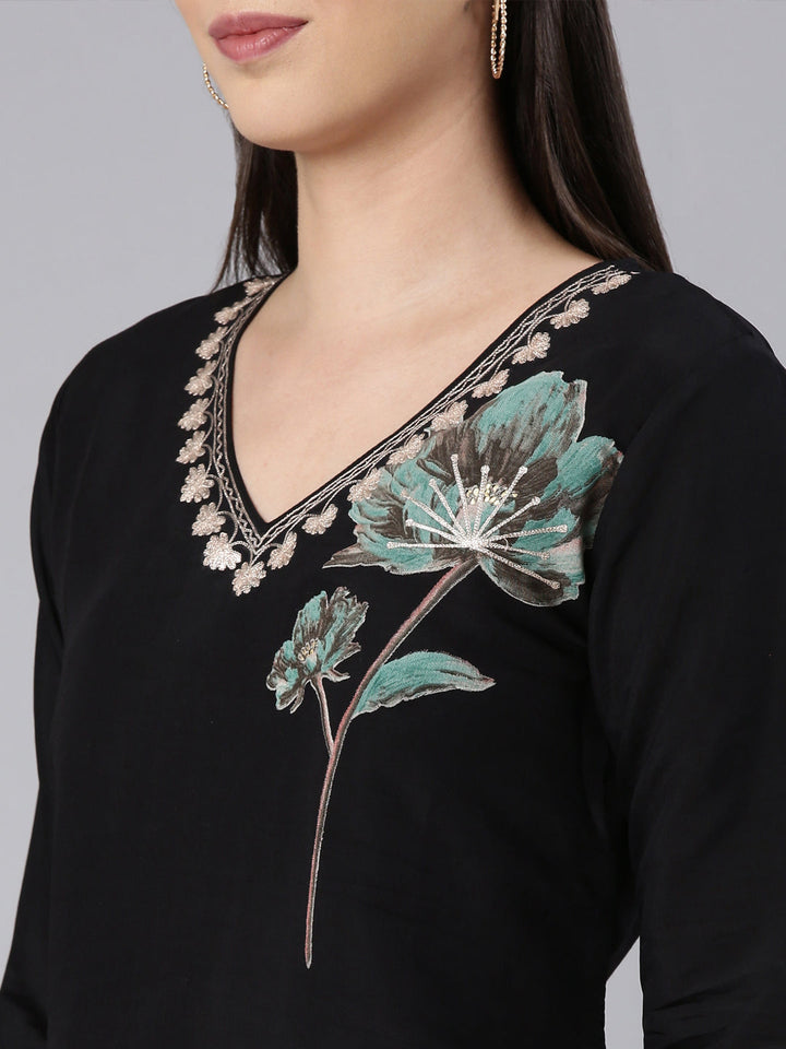 Neerus Black modal printed kurta set - detail view 2