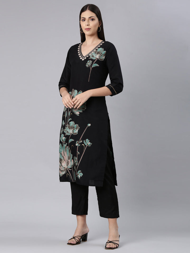 Neerus Black modal printed kurta set - back view