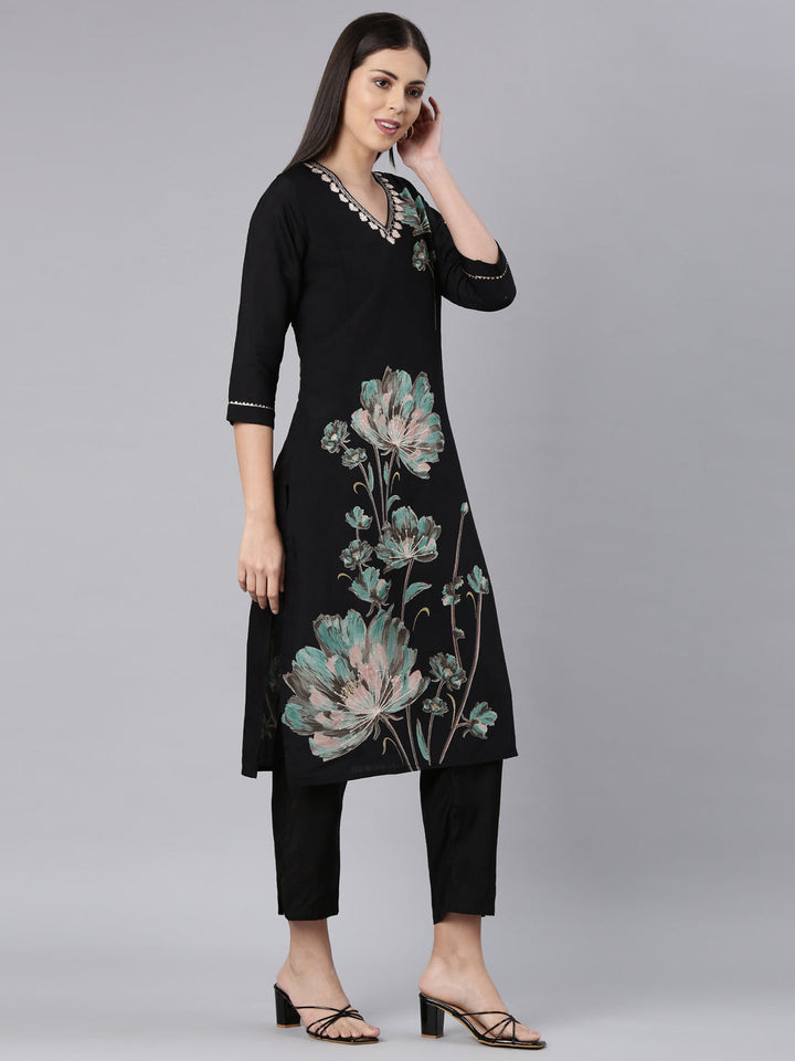 Neerus Black modal printed kurta set - side view