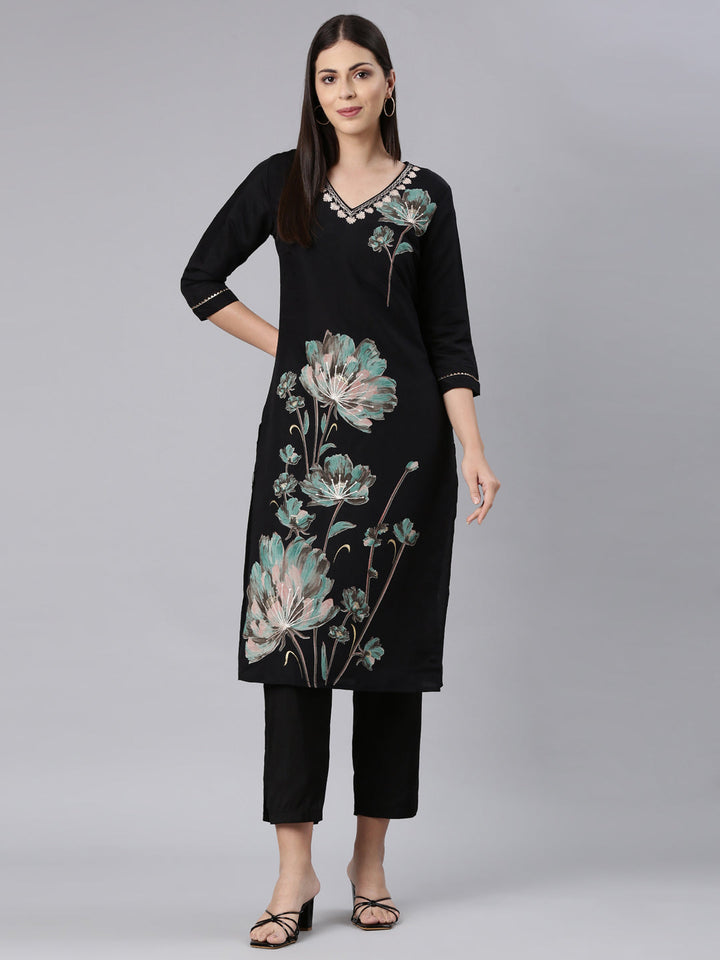 Neerus Black modal printed kurta set - detail view 3