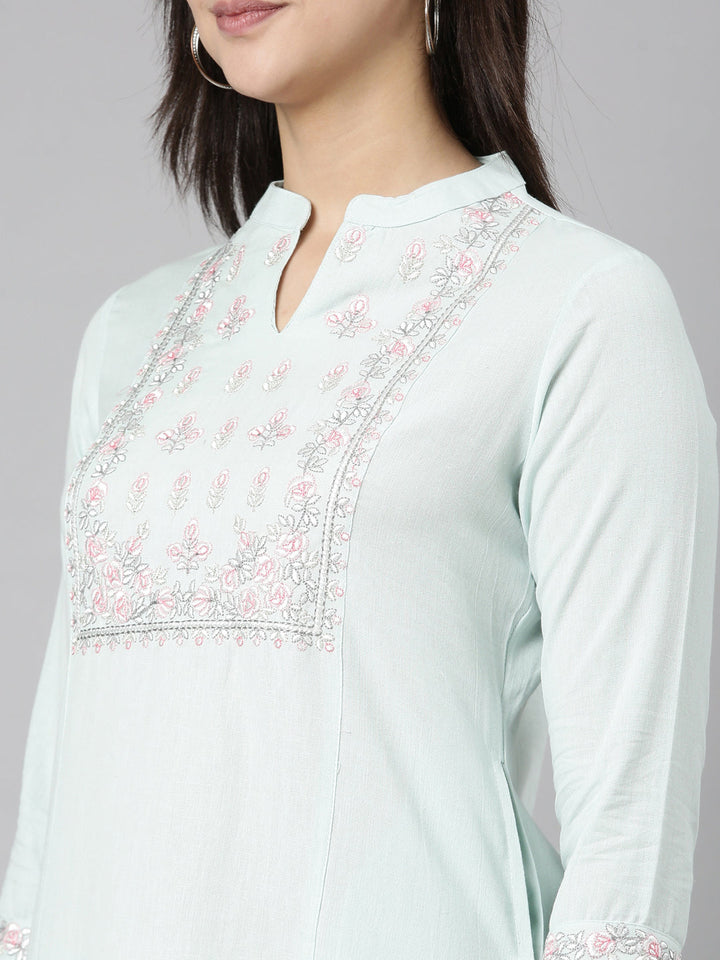 Neerus Green solid straight kurta set with trouser - detail view 3