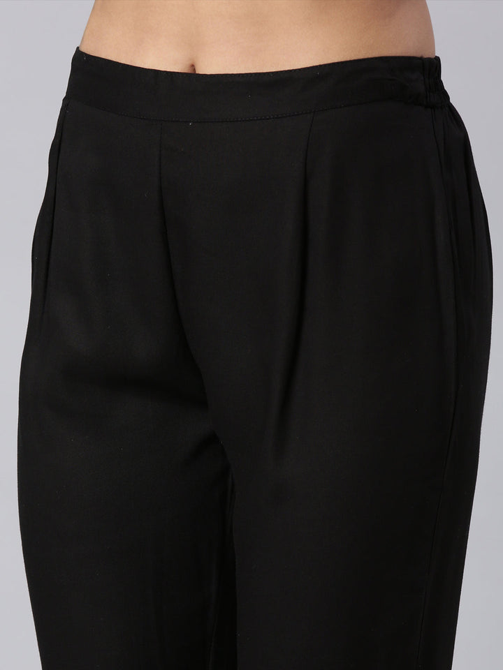 Neerus Black cotton panelled straight kurta set - detail view 4